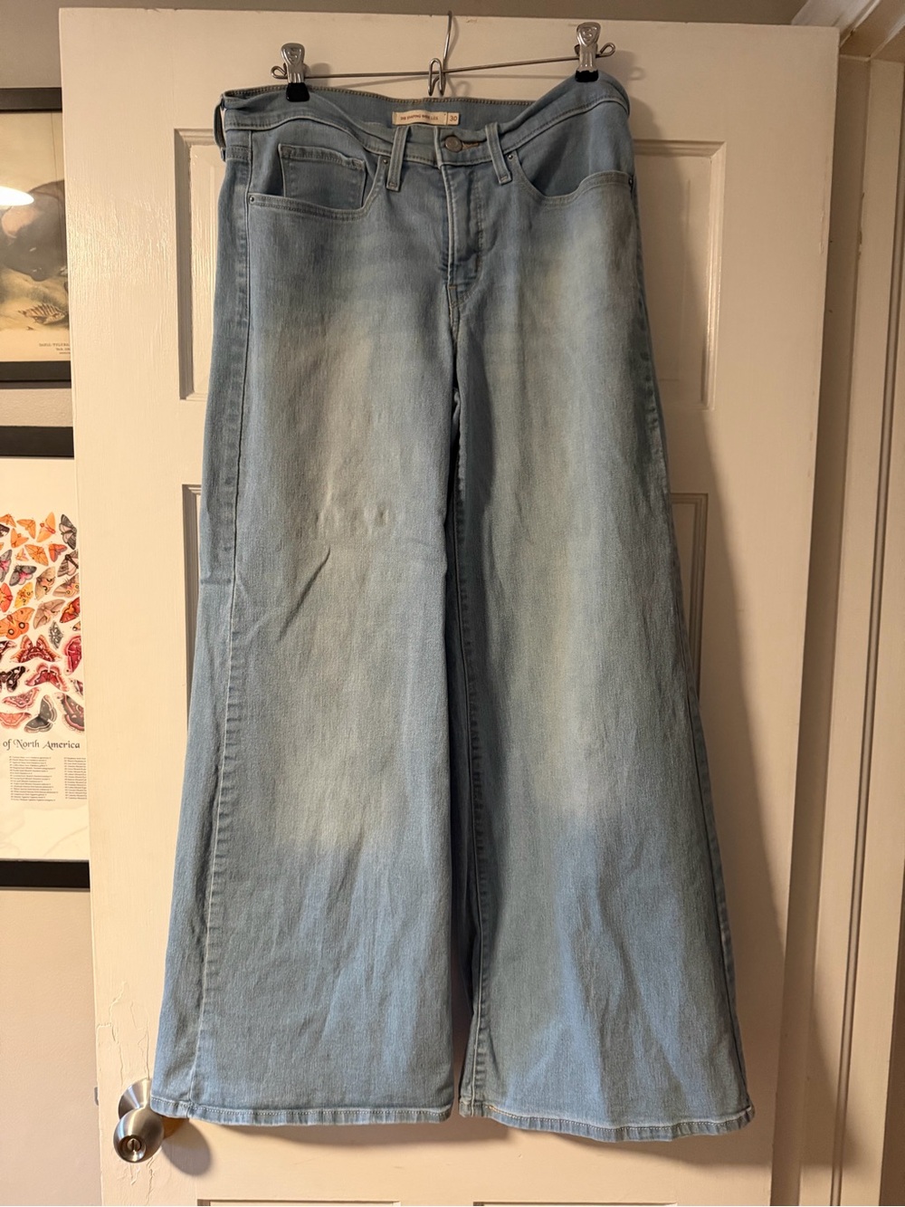Levi's Light Blue High-Rise Wide-Leg Jeans - Picture 5 of 9